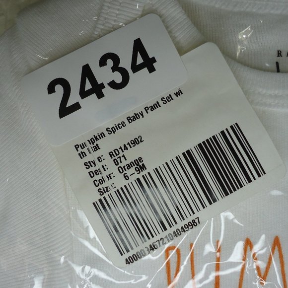 Rae Dunn* Baby Pant Set With Hat "Pumpkin Spice Baby" 3 Snap Bottom Onesie~ 6-9M - Picture 3 of 8